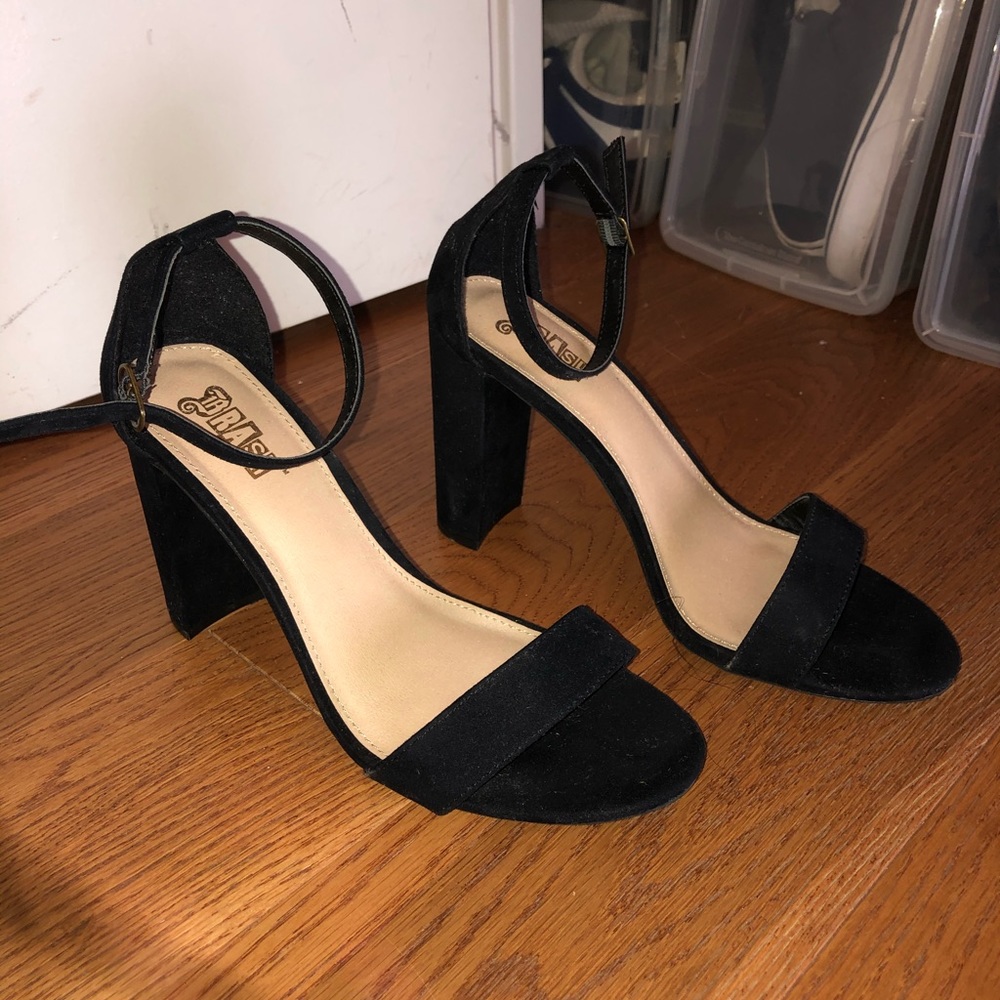 Black sued Pumps